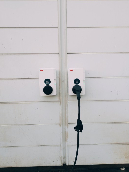 Installateur de borne de recharge à Vienne. La borne électrique à installé deux bornes puissante.